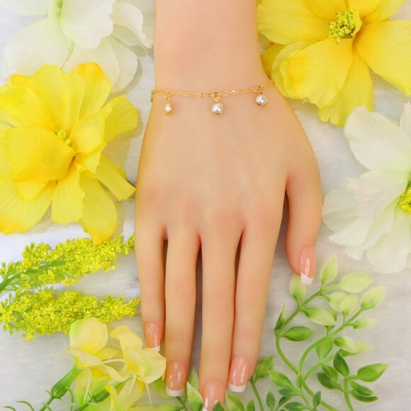 Minimalist Bracelet, Sleek & Modern Design, Women’s Fashion, YC110209-B - Picture 3 of 10